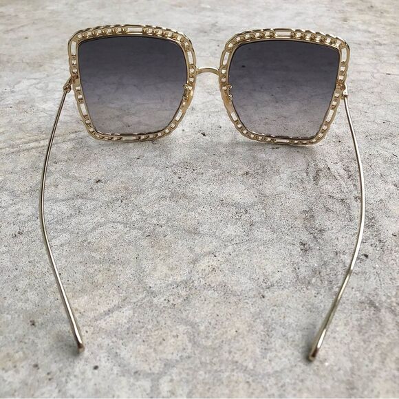 Gucci Sunglasses Square-Frame Chain Gold Tone Metal GG1033s 002 main image 6